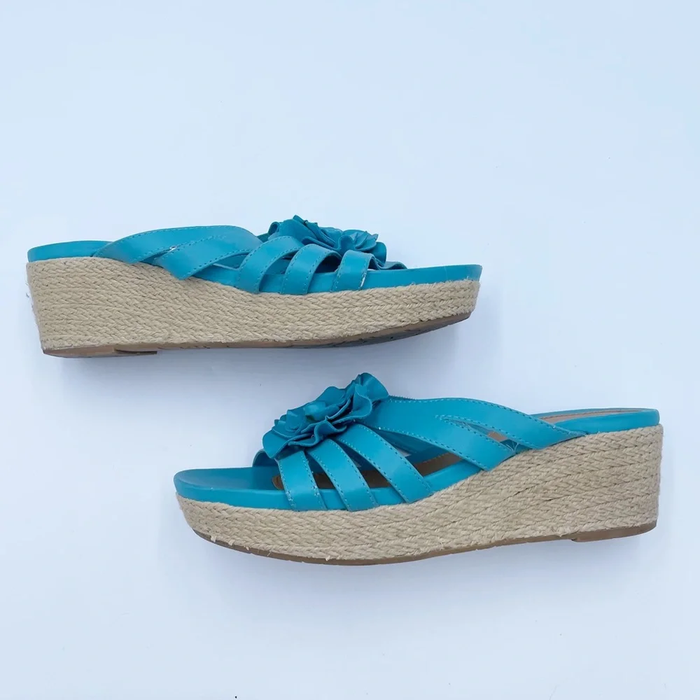 Solesenseability Mona Blue Faux Leather Flower Embellished Wedge Sandals 9.5